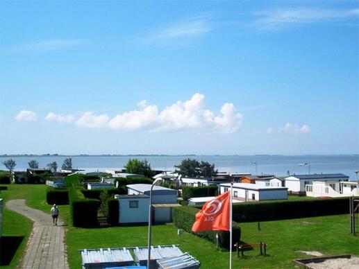 Chalet op Camping Zeezicht K11